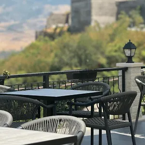 castle-hotel-gjirokaster.albaniahotels.org/